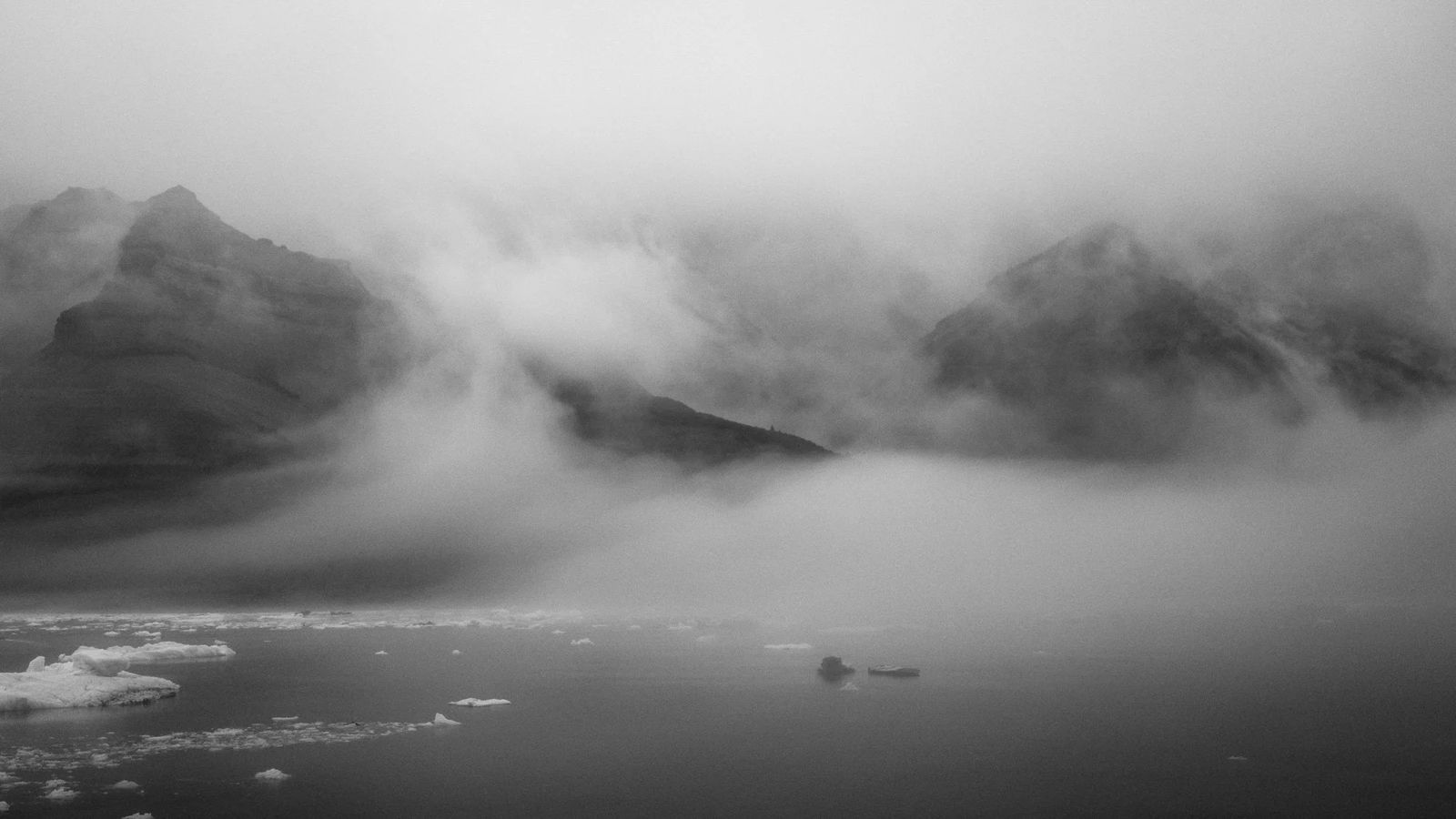 Alaska, photograph 2 of 34